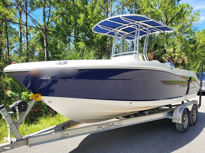 Slide: The Image of Robalo R200 2017 - 15760115