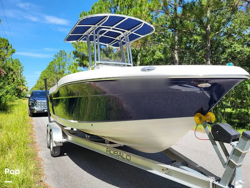 Slide: The Image of Robalo R200 2017 - 15760116