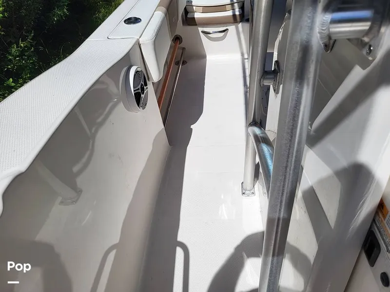 Slide: The Image of Robalo R200 2017 - 15759612