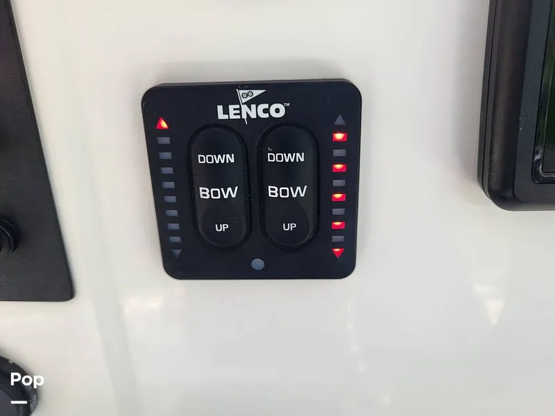 Slide: The Image of Robalo R200 2017 - 15759629