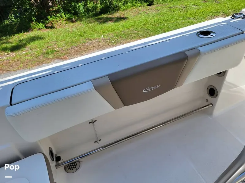 Slide: The Image of Robalo R200 2017 - 15759640