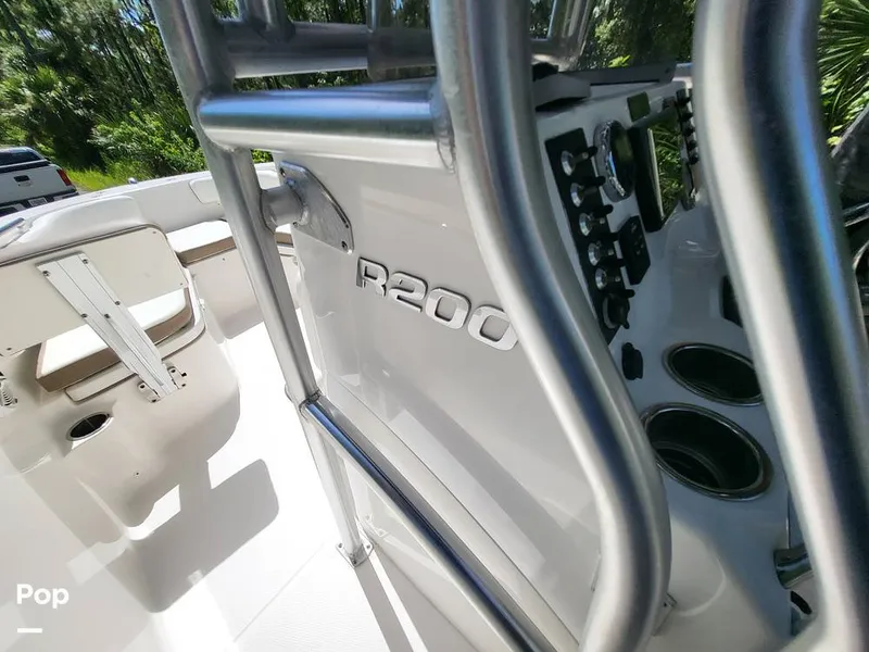 Slide: The Image of Robalo R200 2017 - 15759647