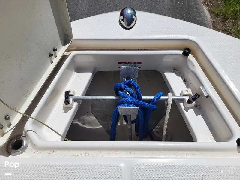 Slide: The Image of Robalo R200 2017 - 15759654