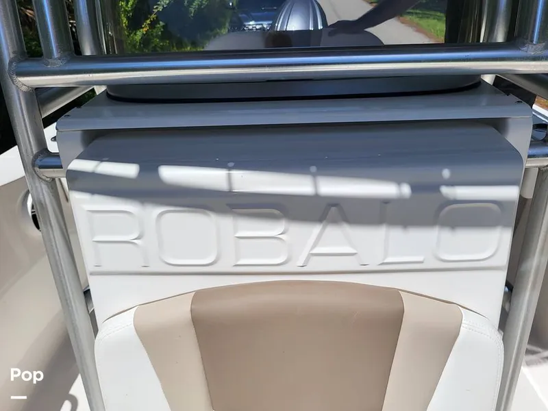 Slide: The Image of Robalo R200 2017 - 15759664