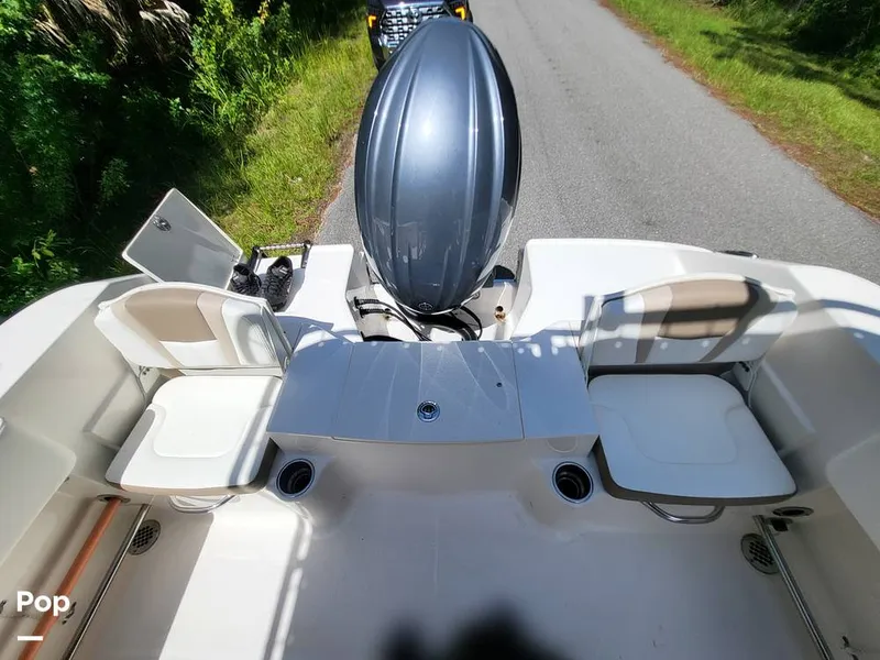 Slide: The Image of Robalo R200 2017 - 15759673