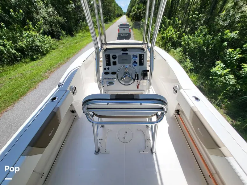 Slide: The Image of Robalo R200 2017 - 15759674