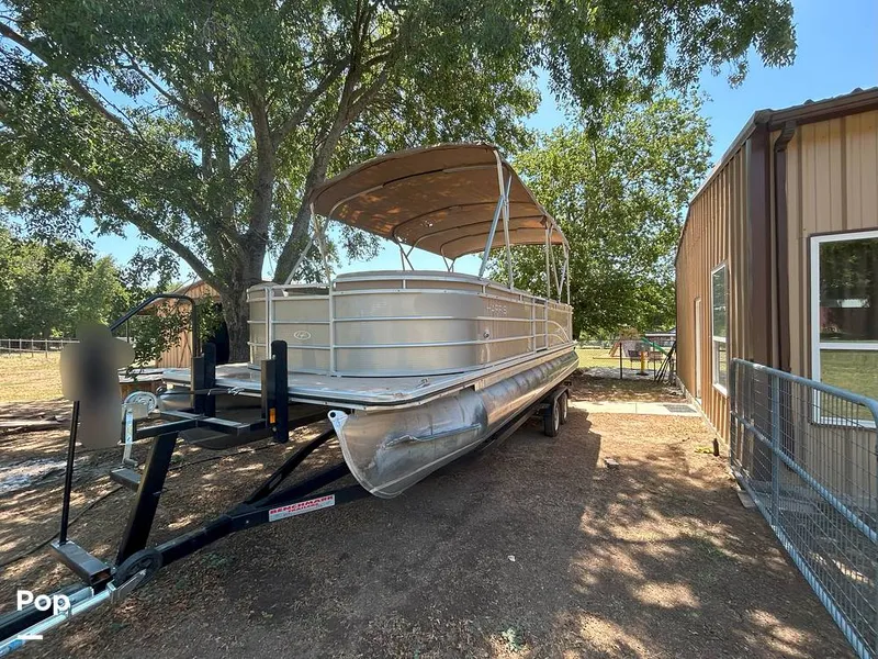 The Image of Harris 240 Cruiser 2015 - 15767260