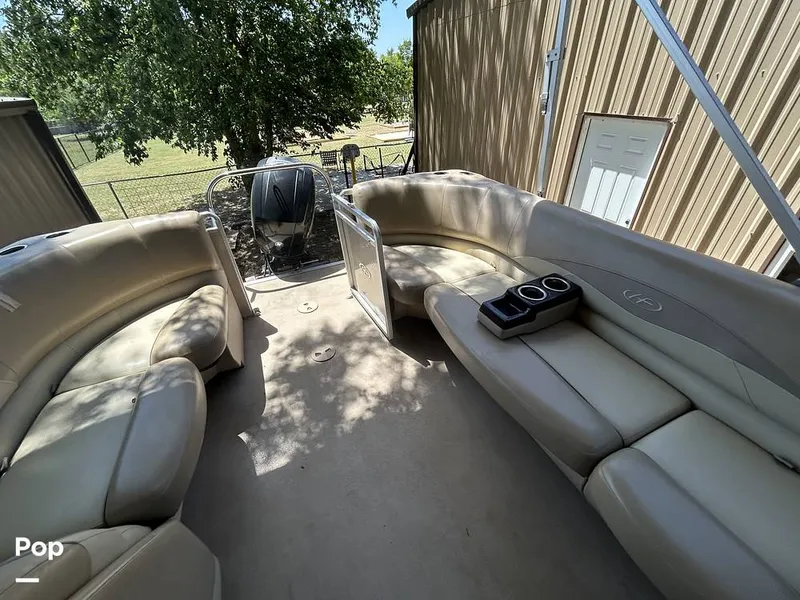 Slide: The Image of Harris 240 Cruiser 2015 - 15767326