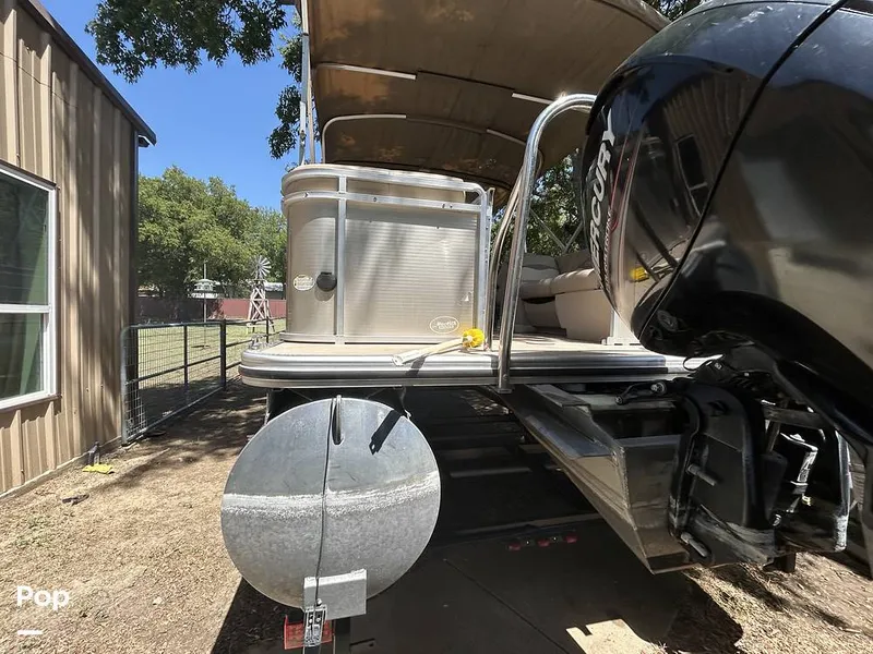 Slide: The Image of Harris 240 Cruiser 2015 - 15767263