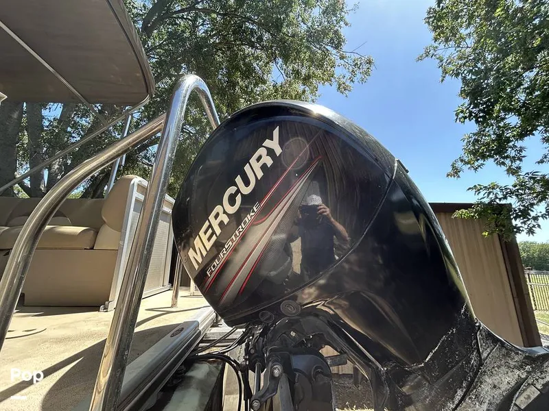 Slide: The Image of Harris 240 Cruiser 2015 - 15767264