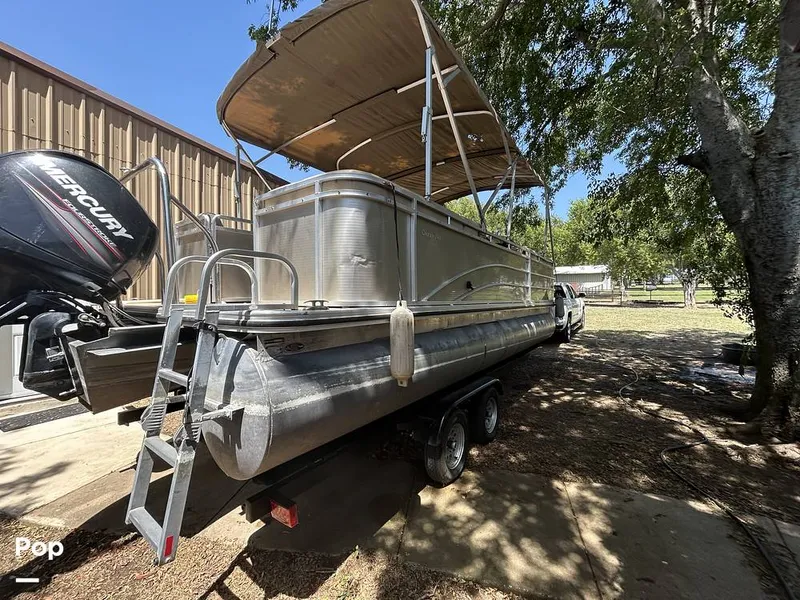 Slide: The Image of Harris 240 Cruiser 2015 - 15767270