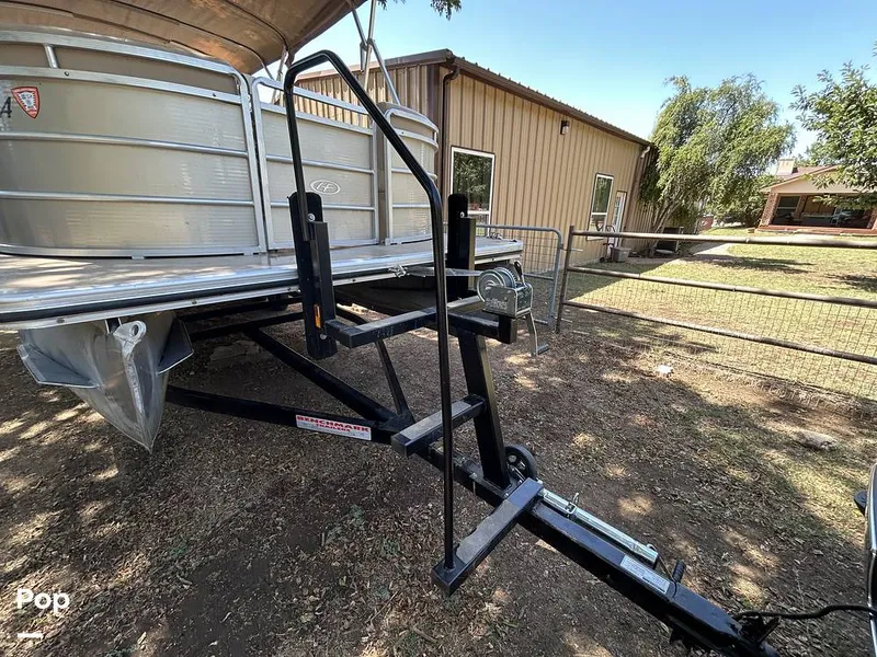 Slide: The Image of Harris 240 Cruiser 2015 - 15767275