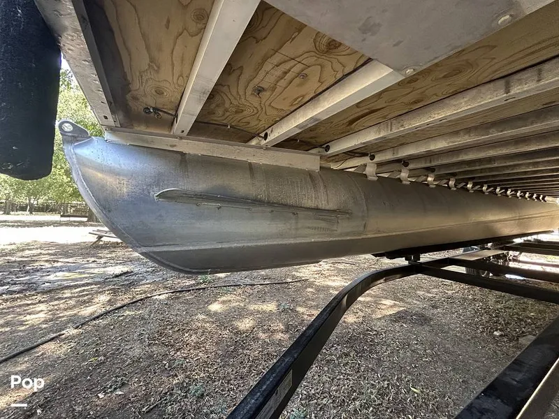 Slide: The Image of Harris 240 Cruiser 2015 - 15767280