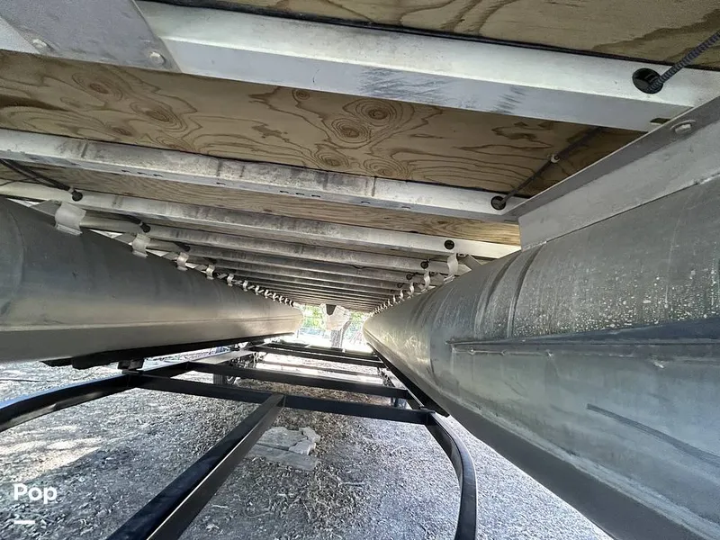 Slide: The Image of Harris 240 Cruiser 2015 - 15767281