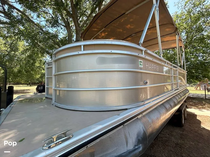 Slide: The Image of Harris 240 Cruiser 2015 - 15767282