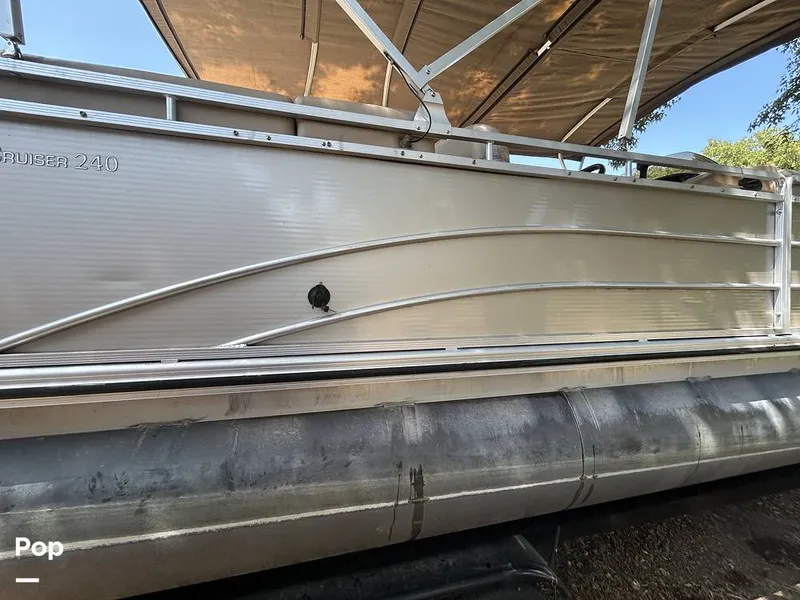 Slide: The Image of Harris 240 Cruiser 2015 - 15767298