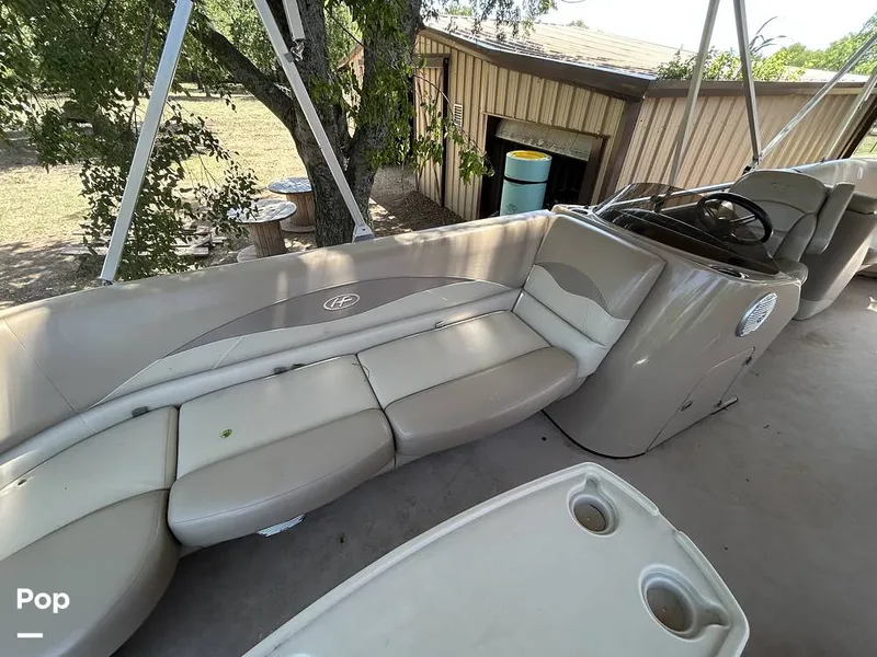 Slide: The Image of Harris 240 Cruiser 2015 - 15767316