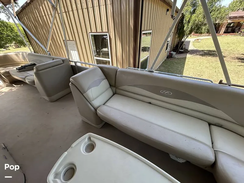 Slide: The Image of Harris 240 Cruiser 2015 - 15767321