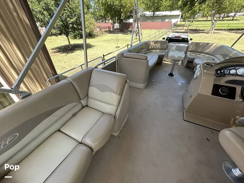 Slide: The Image of Harris 240 Cruiser 2015 - 15767341