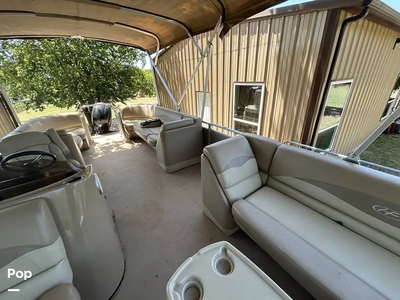 Slide: The Image of Harris 240 Cruiser 2015 - 15767322