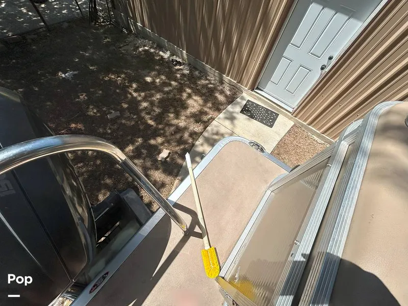 Slide: The Image of Harris 240 Cruiser 2015 - 15767333