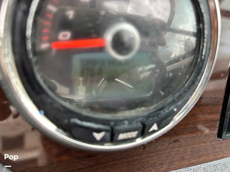 Slide: The Image of Hour Meter (179 Hours) - 15836055