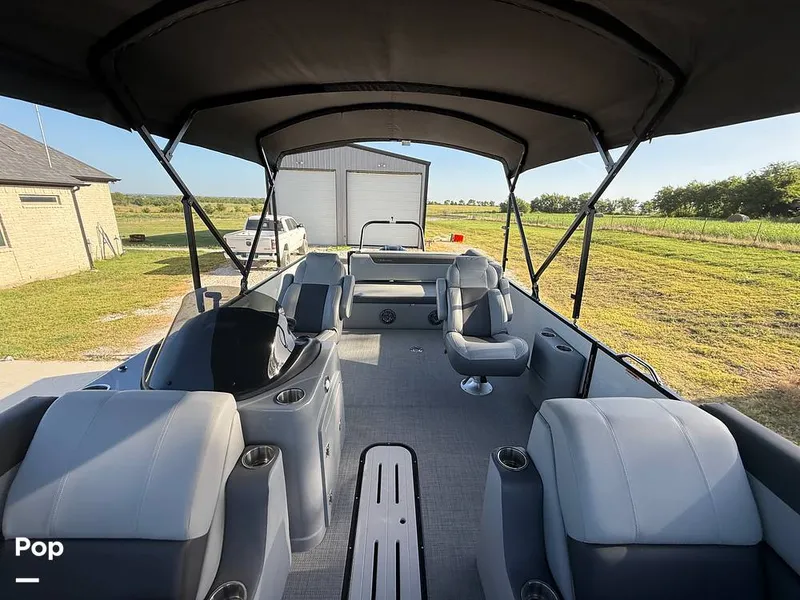 Slide: The Image of Veranda VR22VLC 2024 - 15718508