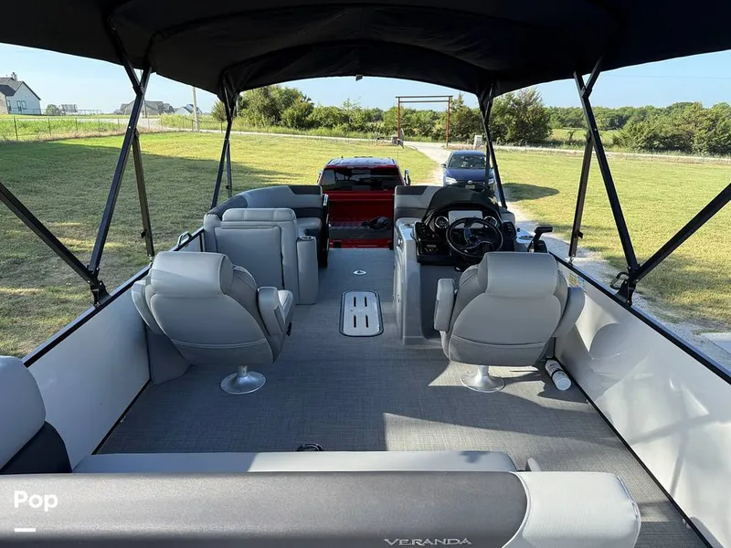 Slide: The Image of Veranda VR22VLC 2024 - 15718528