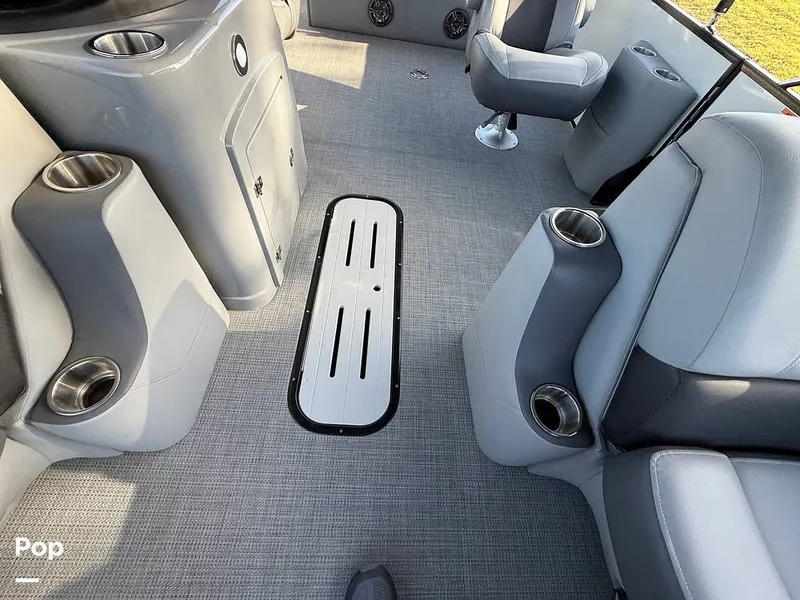 Slide: The Image of Veranda VR22VLC 2024 - 15718509