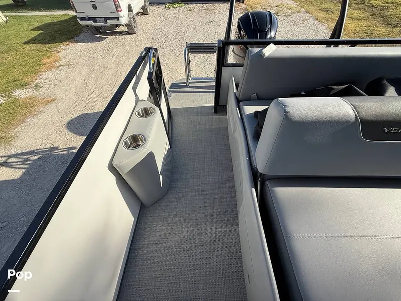 Slide: The Image of Veranda VR22VLC 2024 - 15718516