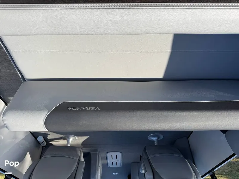 Slide: The Image of Veranda VR22VLC 2024 - 15718527