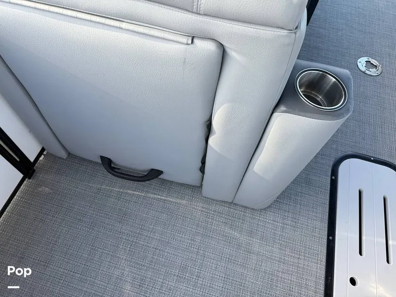 Slide: The Image of Veranda VR22VLC 2024 - 15718537