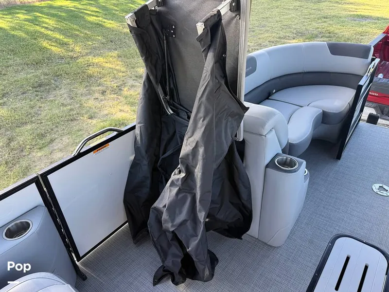 Slide: The Image of Veranda VR22VLC 2024 - 15718538