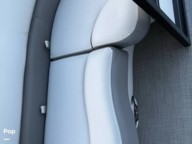 Slide: The Image of Veranda VR22VLC 2024 - 15718542