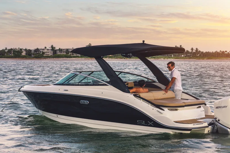 The Image of Sea Ray SLX 260 Outboard 2027 - 0