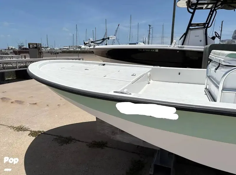 Slide: The Image of Casting Deck With Storage - 15695357