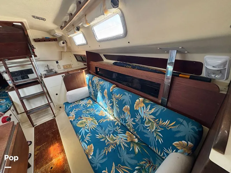 Slide: The Image of Settee - 15686391