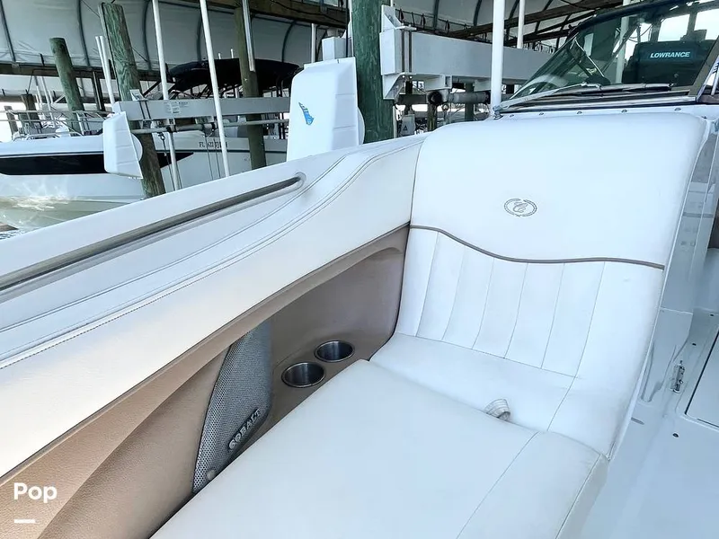 Slide: The Image of Bow Seating - 15759826