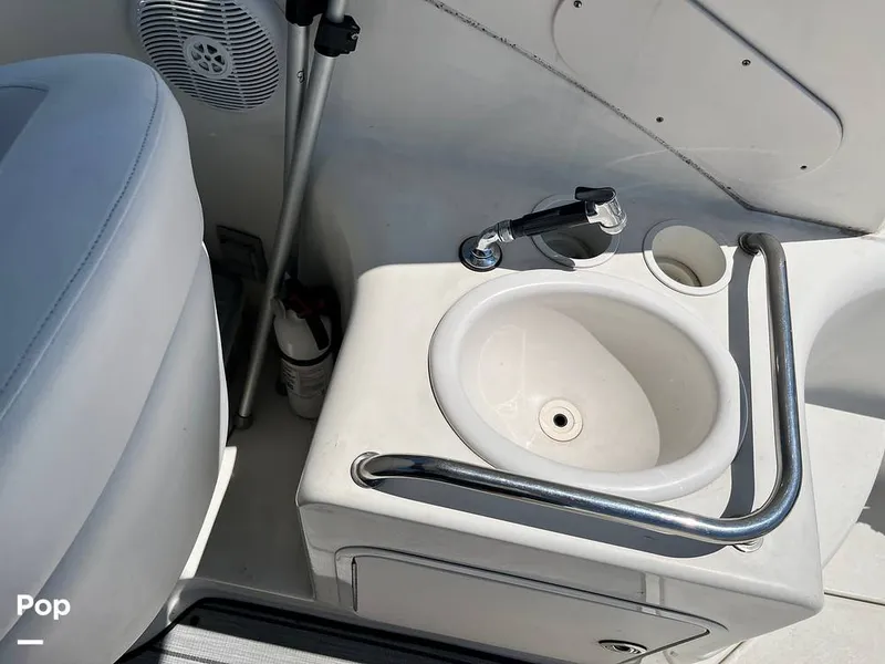 Slide: The Image of Sink - Cockpit - 15687841