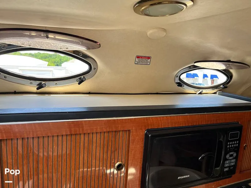 Slide: The Image of Sea Ray 260 Sundancer 2004 - 15687856
