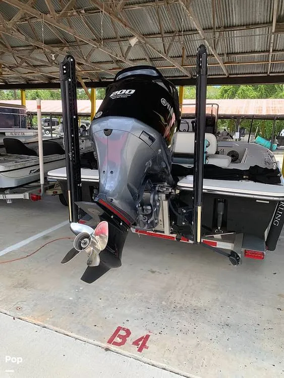 Slide: The Image of Sterling 200 XS 2015 - 15872372