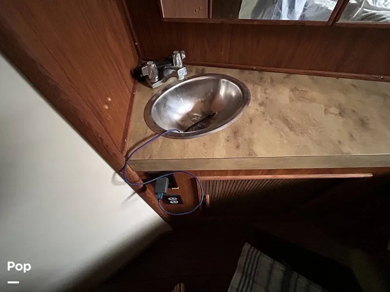 Slide: The Image of Sea Ray 360 Express 1982 - 15744486