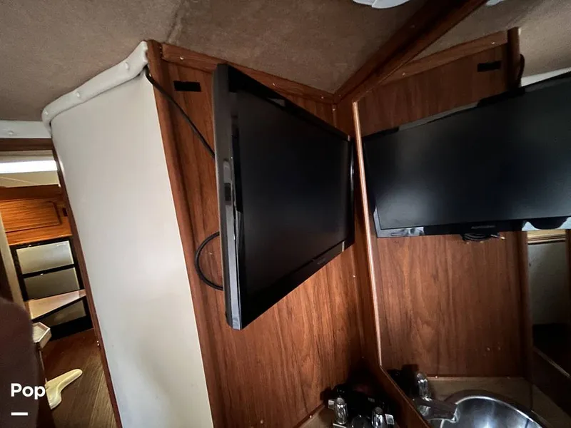 Slide: The Image of Sea Ray 360 Express 1982 - 15744487