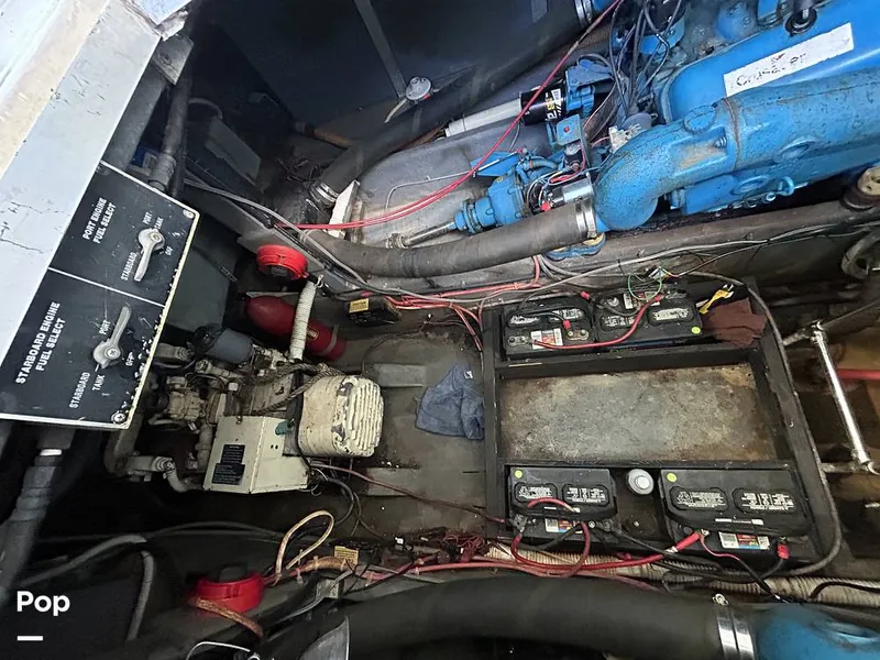 Slide: The Image of Sea Ray 360 Express 1982 - 15744363