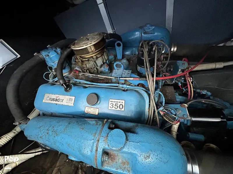 Slide: The Image of Sea Ray 360 Express 1982 - 15744367