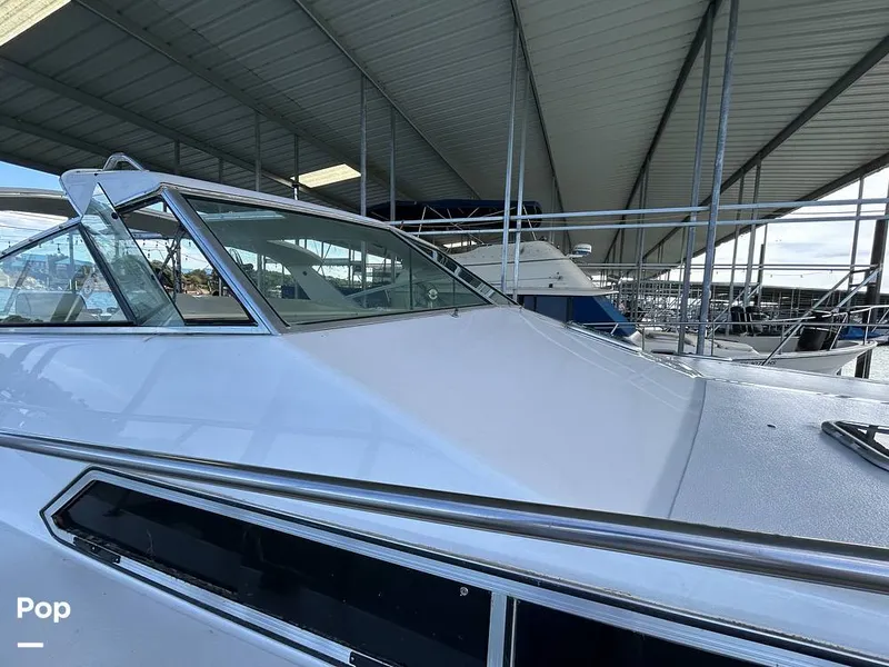 Slide: The Image of Sea Ray 360 Express 1982 - 15744386