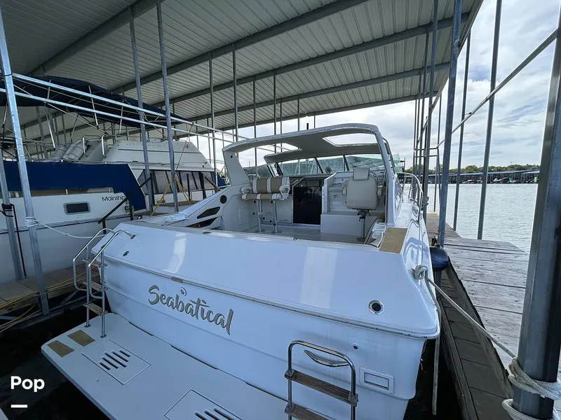 Slide: The Image of Sea Ray 360 Express 1982 - 15744390