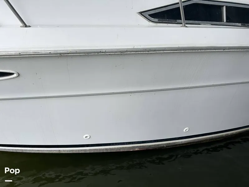 Slide: The Image of Sea Ray 360 Express 1982 - 15744404