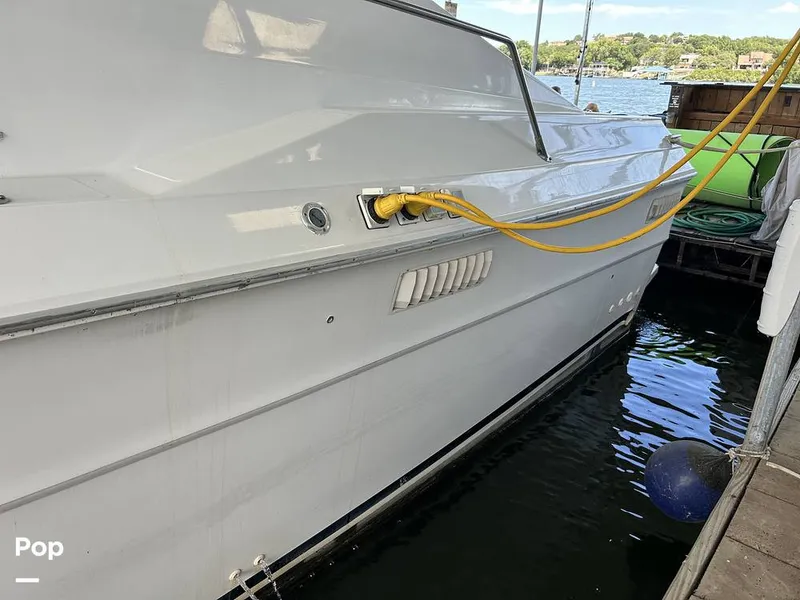 Slide: The Image of Sea Ray 360 Express 1982 - 15744407