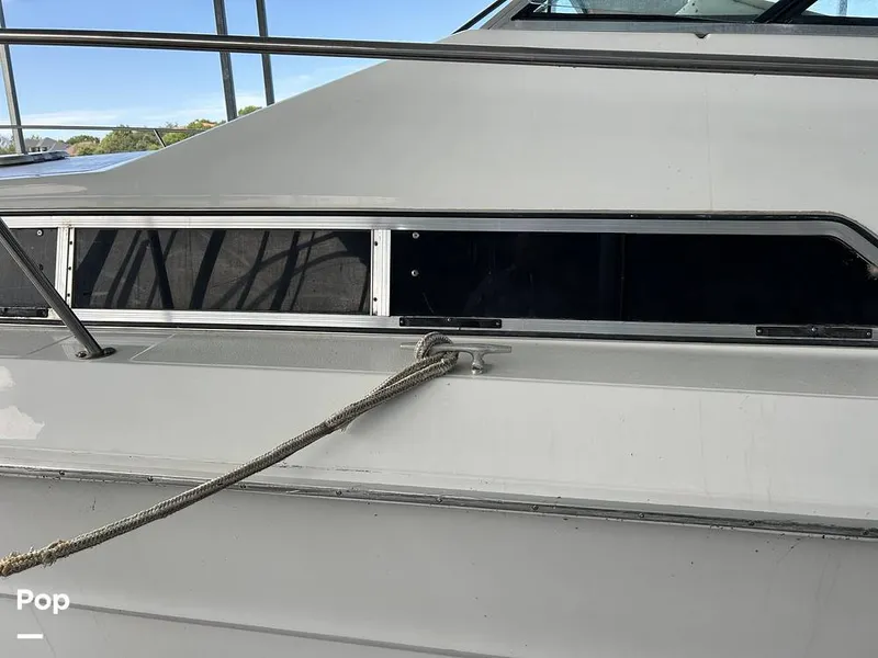 Slide: The Image of Sea Ray 360 Express 1982 - 15744408